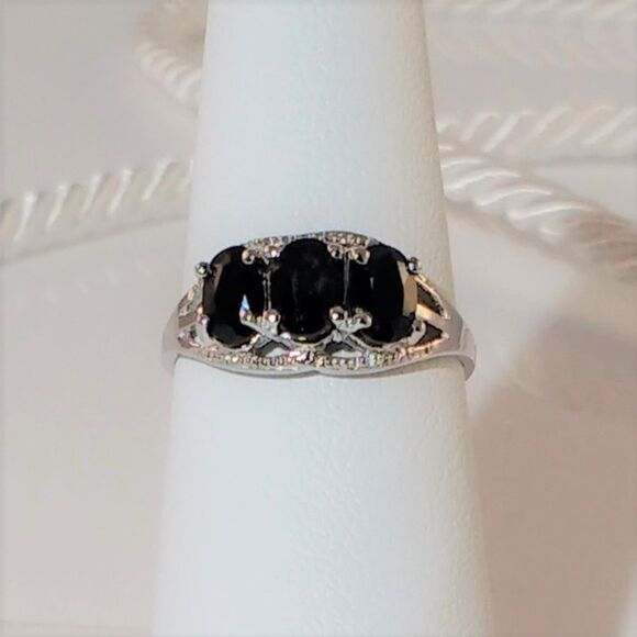 Midnight Blue Sapphire 2 cttw Ring Size 7 - Picture 6 of 8